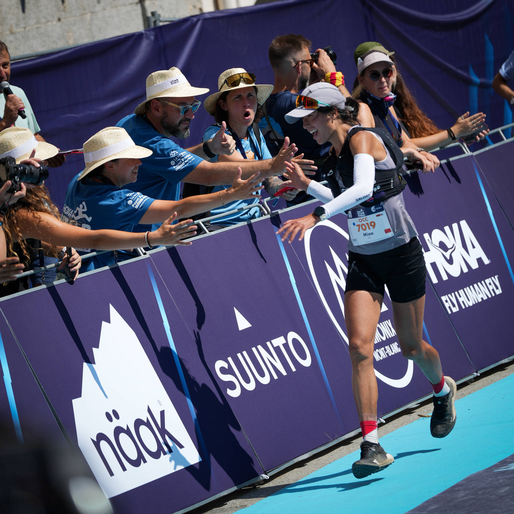 包含选手表现亮眼，创造新纪录震撼世界的词条