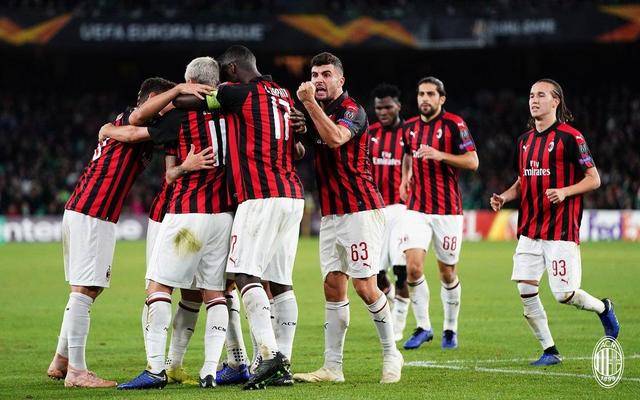 法兰克福豪取四连胜,主场高唱胜利的简单介绍 法兰克福豪取四连胜,主场高唱胜利的简单介绍