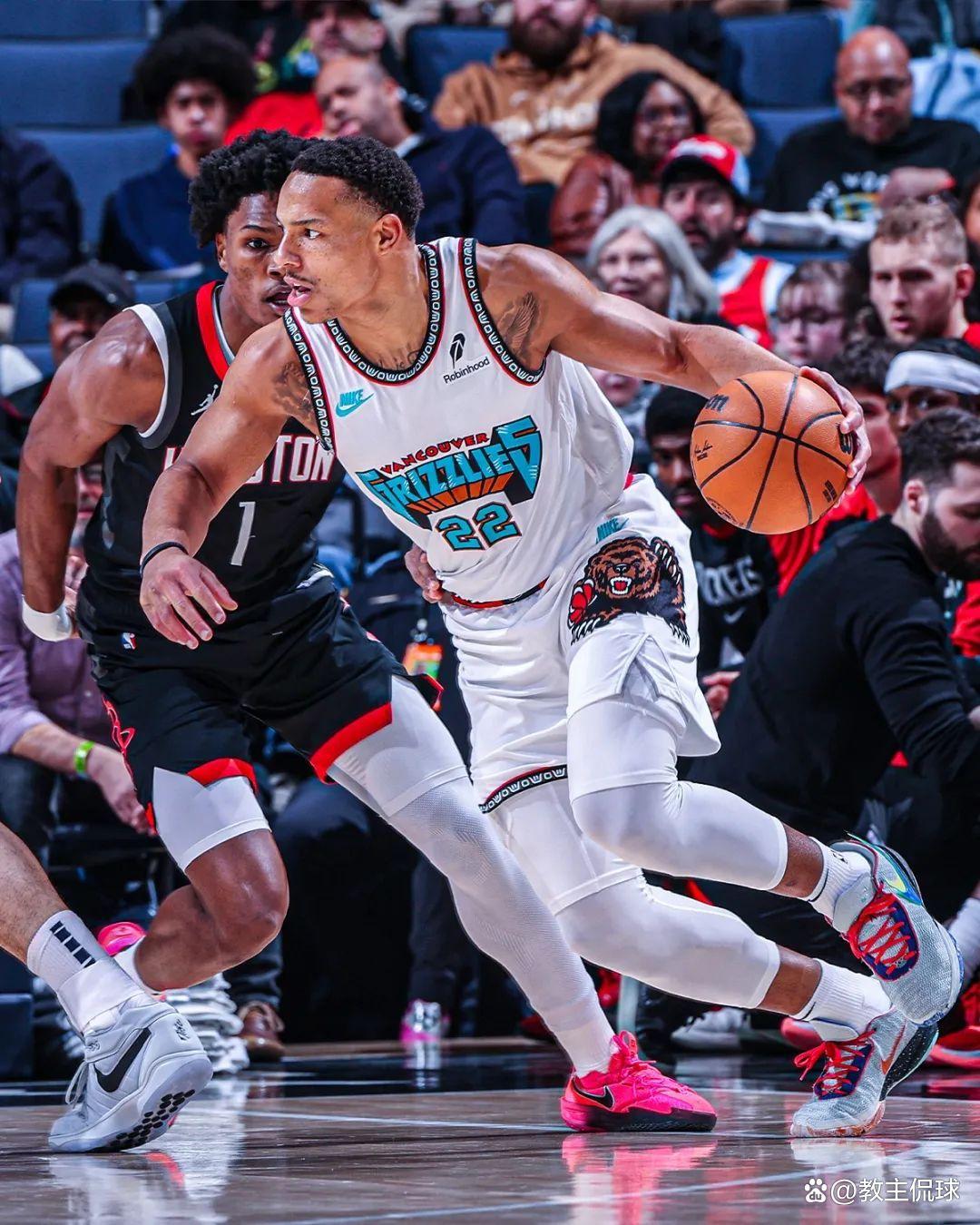 步行者险胜灰熊,开拓者惨遭溃败 步行者险胜灰熊,开拓者惨遭溃败