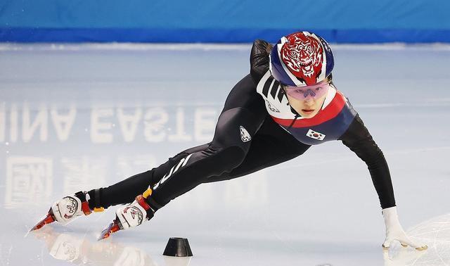 短道速滑惊现逆袭，韩国选手夺冠！的简单介绍