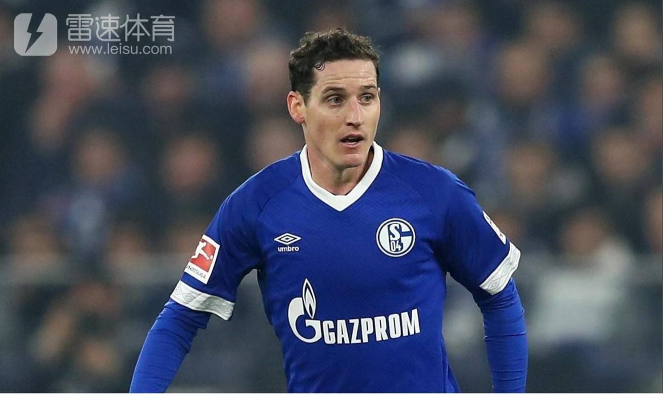 关于沙尔克后防失利,迫切整顿阵容的信息 关于沙尔克后防失利,迫切整顿阵容的信息