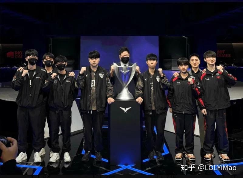 世俱杯2025-HLE横扫FLY,Canyon完成史诗逆转宿命之战成都决赛之夜,让粉丝疯狂欢呼