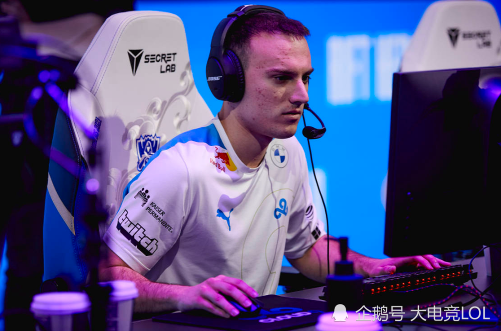 世俱杯改制-C9横扫HKA,Perkz单局斩获MVP强强对话淘汰赛,让粉丝疯狂欢呼