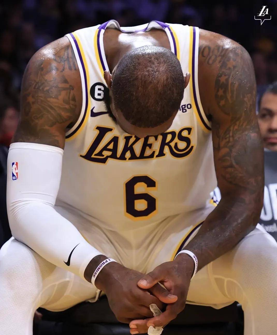 湖人队遭遇失利,詹姆斯发表感言 湖人队遭遇失利,詹姆斯发表感言