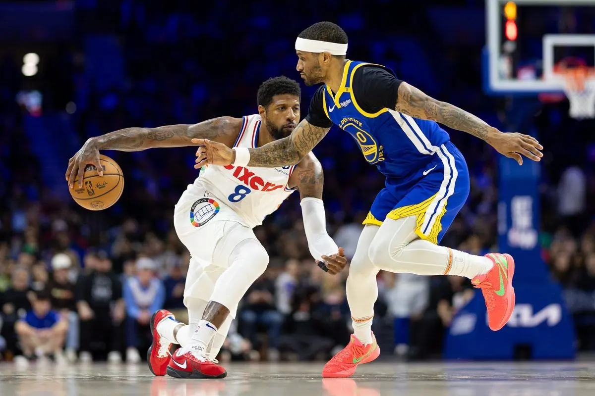 关于76人队战胜骑士队，恩比德独揽30+20统治内线的信息